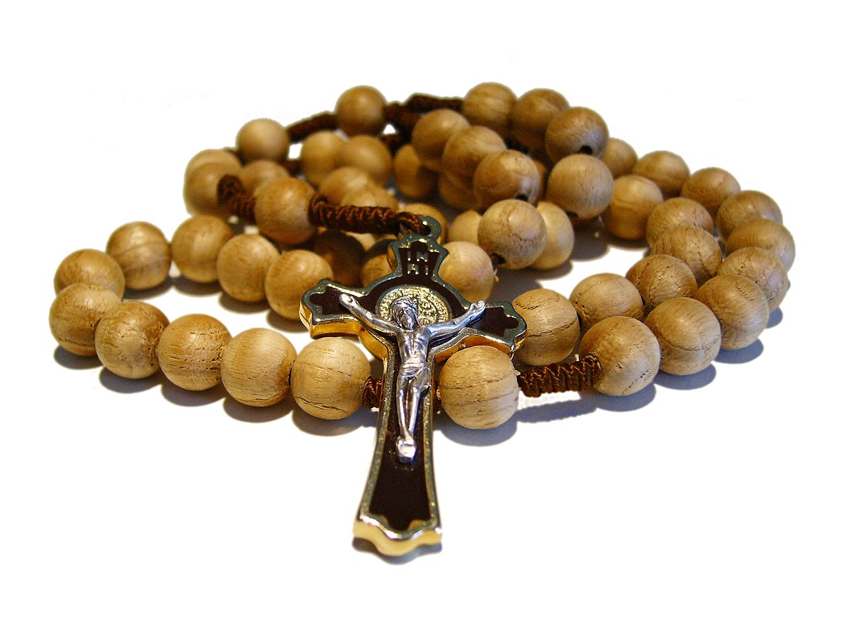 1200px Rosary 2006 01 16